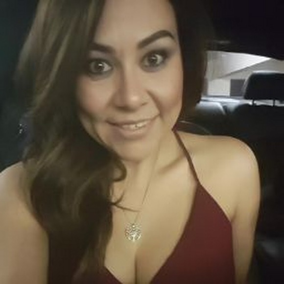 Meet your Posher, Erika - Picture 1 of 1